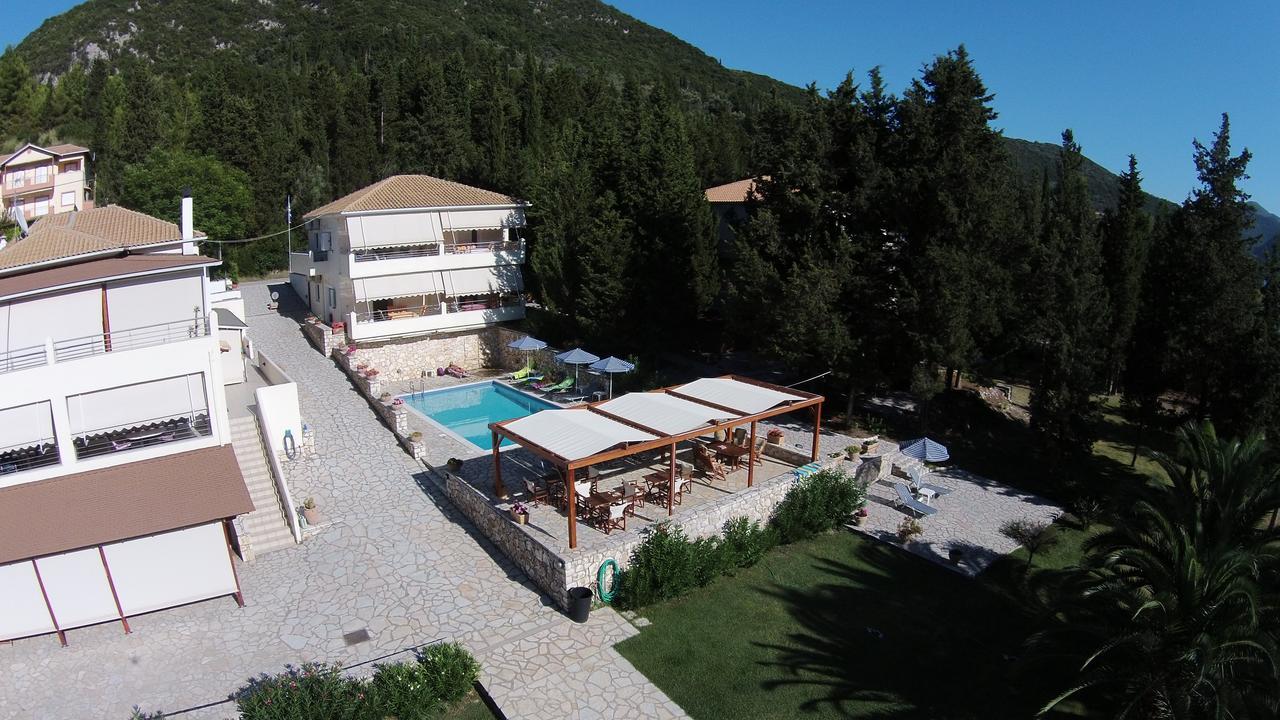 Geni Garden Apartments Экстерьер фото