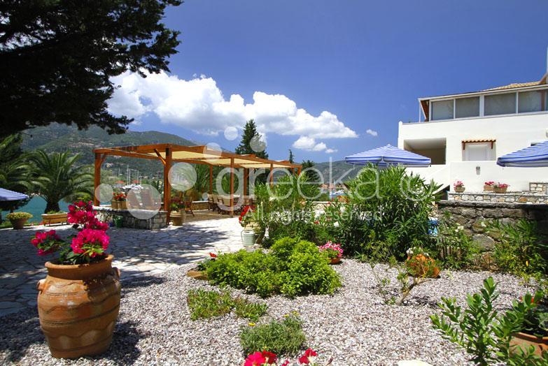 Geni Garden Apartments Экстерьер фото
